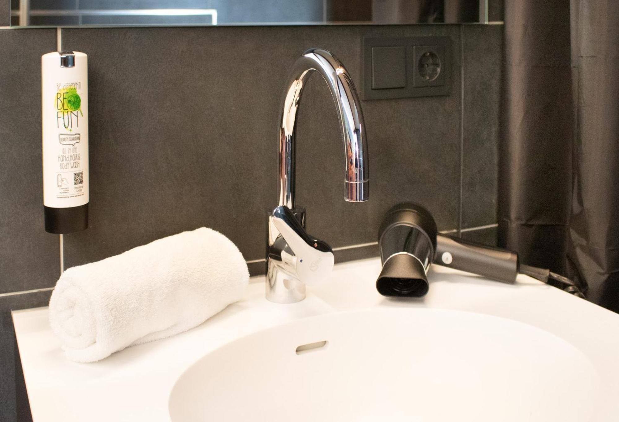 Hotel By Wmm
